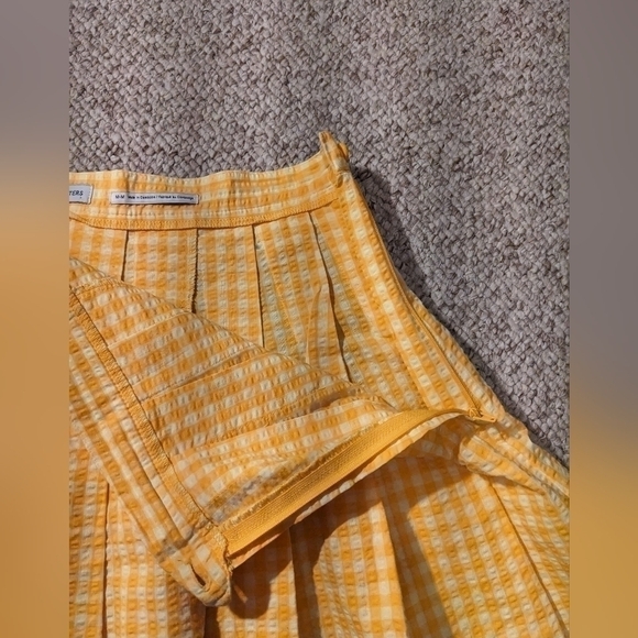 URBAN Outfitters pleated skirt, size M - Picture 6 of 7